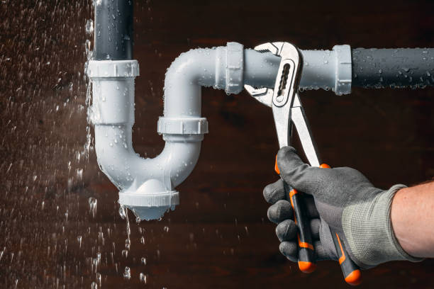Professional Emergency Plumber technician working in Doylesburg, PA
